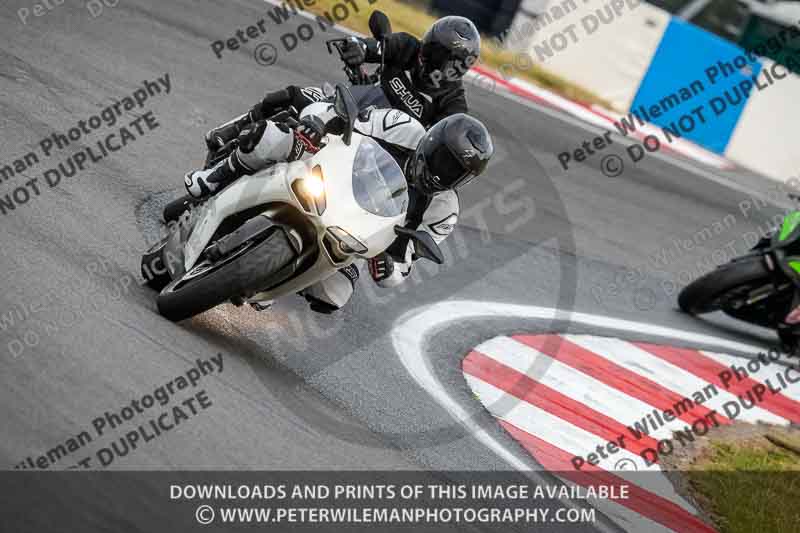 donington no limits trackday;donington park photographs;donington trackday photographs;no limits trackdays;peter wileman photography;trackday digital images;trackday photos